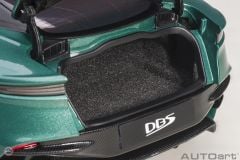 1:18 Aston Martin DBS Superleggera Yeşil