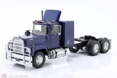 1:18 Road Kings 1974 Mack RL700L Blue Metallic