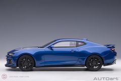 1:18 2017 Chevrolet Camaro ZL1 Mavi