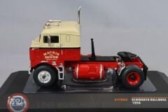 1:64 IXO 1950 Kenworth Bullnose - redbeige