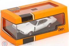 1:43 IXO Oldsmobile 442 W-30 (1970) - white