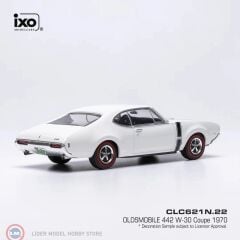 1:43 IXO Oldsmobile 442 W-30 (1970) - white