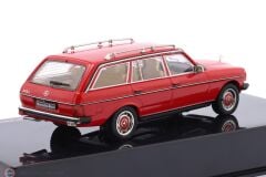 1:43 IXO Mercedes Benz 200T (S123) 1979 - red