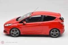 1:18 OTTO 2016 Ford Fiesta MK7 ST Race Red BRQA