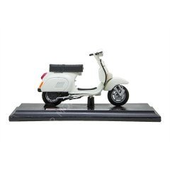 1:18 1984 Vespa PK 125 Automatica