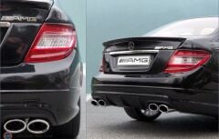 KUSURLU 1:18 Autoart 2007 Mercedes Benz C63 AMG W204