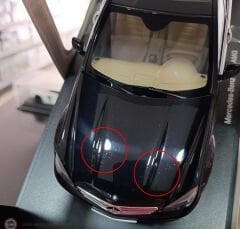 KUSURLU 1:18 Autoart 2007 Mercedes Benz C63 AMG W204