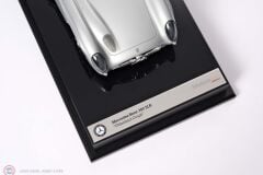 1:18 Amalgam Mercedes Benz 300 SLR Uhlenhaut Coupe silver