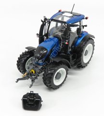1:32 Valtra N174 Traktör