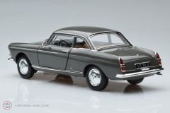 1:18 Norev 1967 Peugeot 404 Coupe