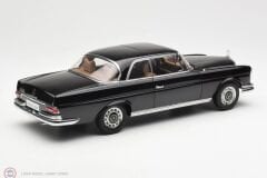 1:18 Autoart 1968 Mercedes Benz 280 SE Coupe