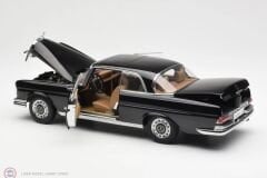 1:18 Autoart 1968 Mercedes Benz 280 SE Coupe