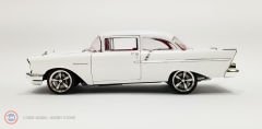 1:18 1957 Chevrolet Bel Air 150 Restomod Hourglass