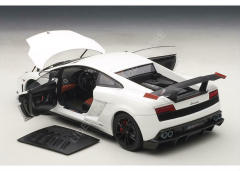1:18 2011 Lamborghini Gallardo LP570-4 S Trofeo