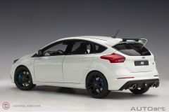 1:18 2016 Ford Focus RS (Frozen White)