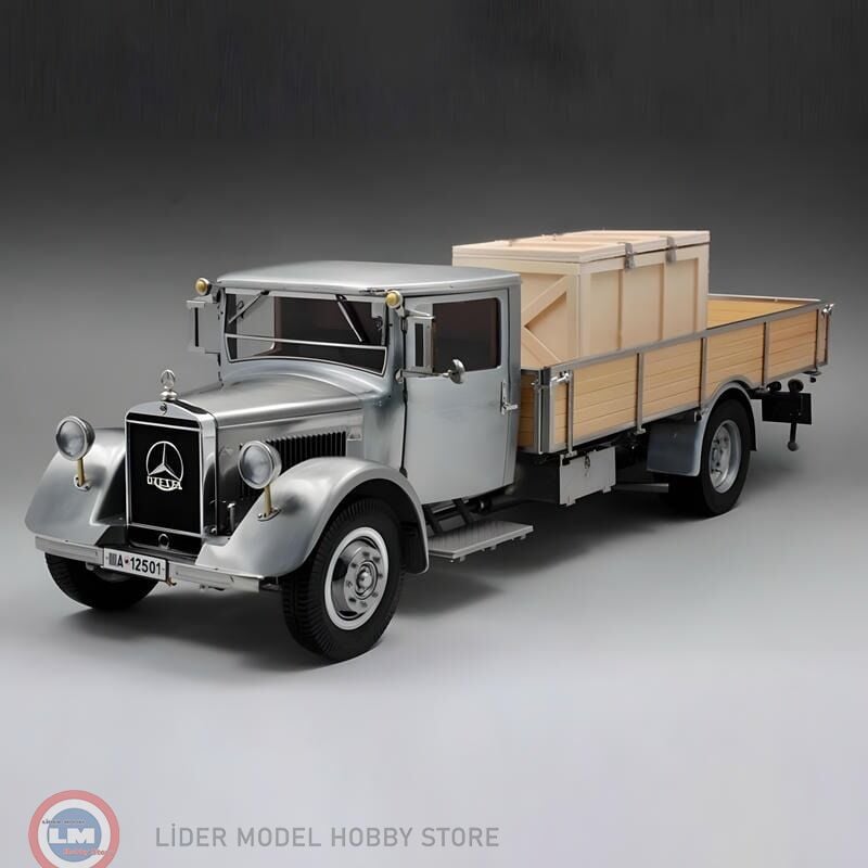 1:18 1933 Mercedes Benz LO 2750 Clear Finish Version