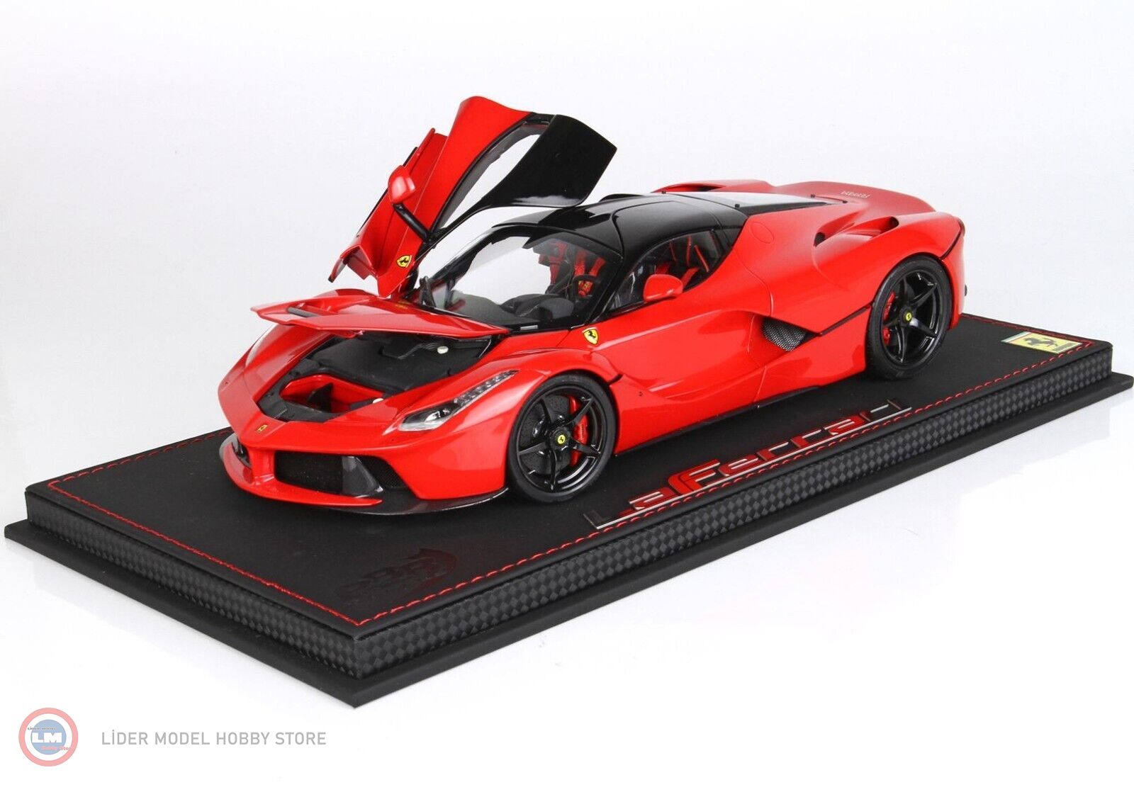 1:18  2013 Ferrari Laferrari 2013 With Showcase Rosso Corsa 322