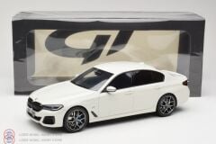 1:18 GT Spirit BMW 545E X Drive G30 Alpine White