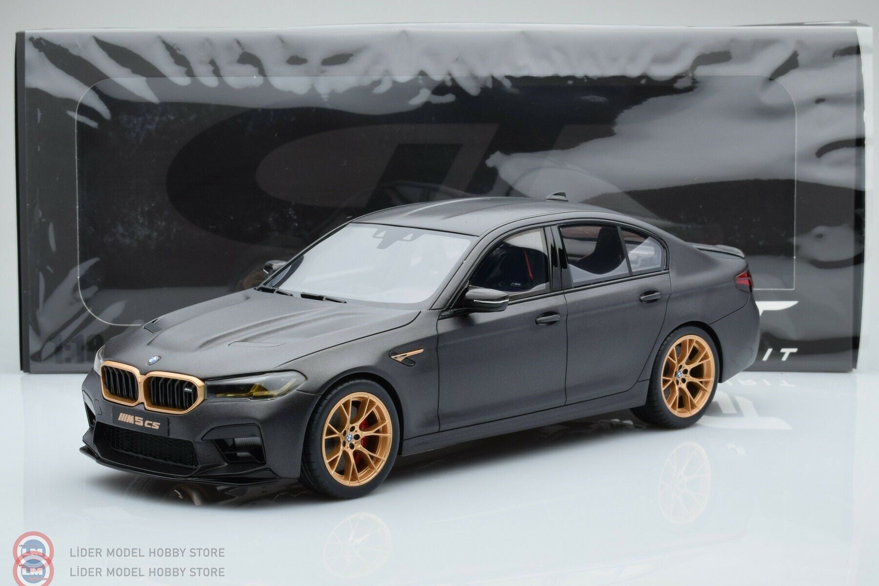 1:18 2021 BMW M5 CS (F90)