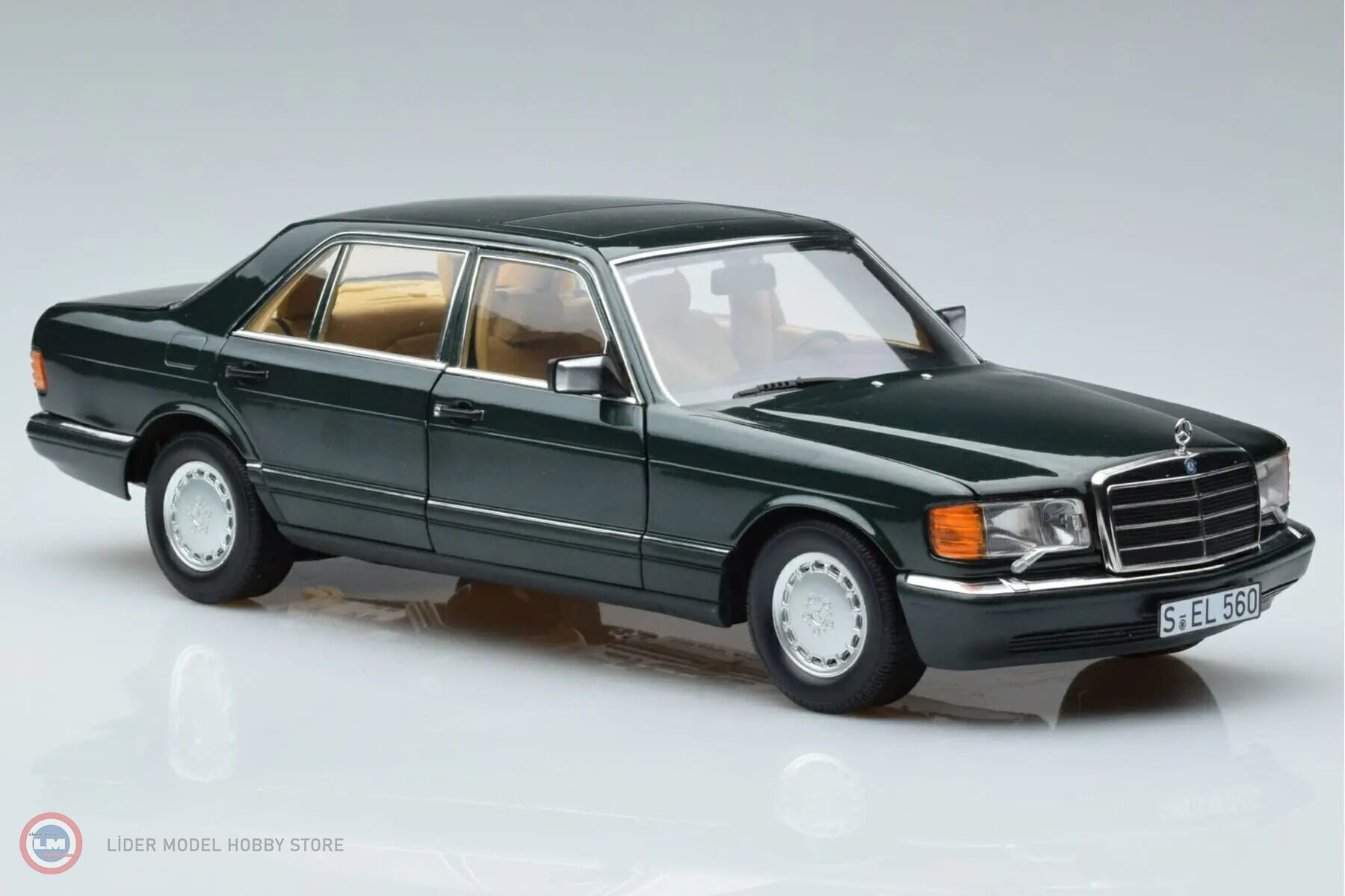 1:18 1985 Mercedes Benz S Class 560SEL W126