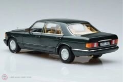 1:18 1985 Mercedes Benz S Class 560SEL W126