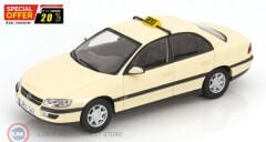1:18 Triple9 1996 Opel Omega B '' German Taxi ''