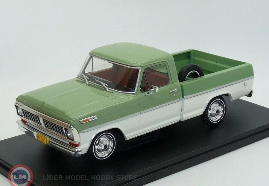 1:24 WhiteBox 1970 Ford F-100 Pickup