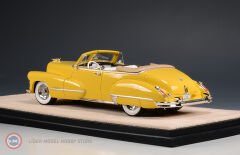 1:43 1947 Cadillac Series 62 Convertible Yellow