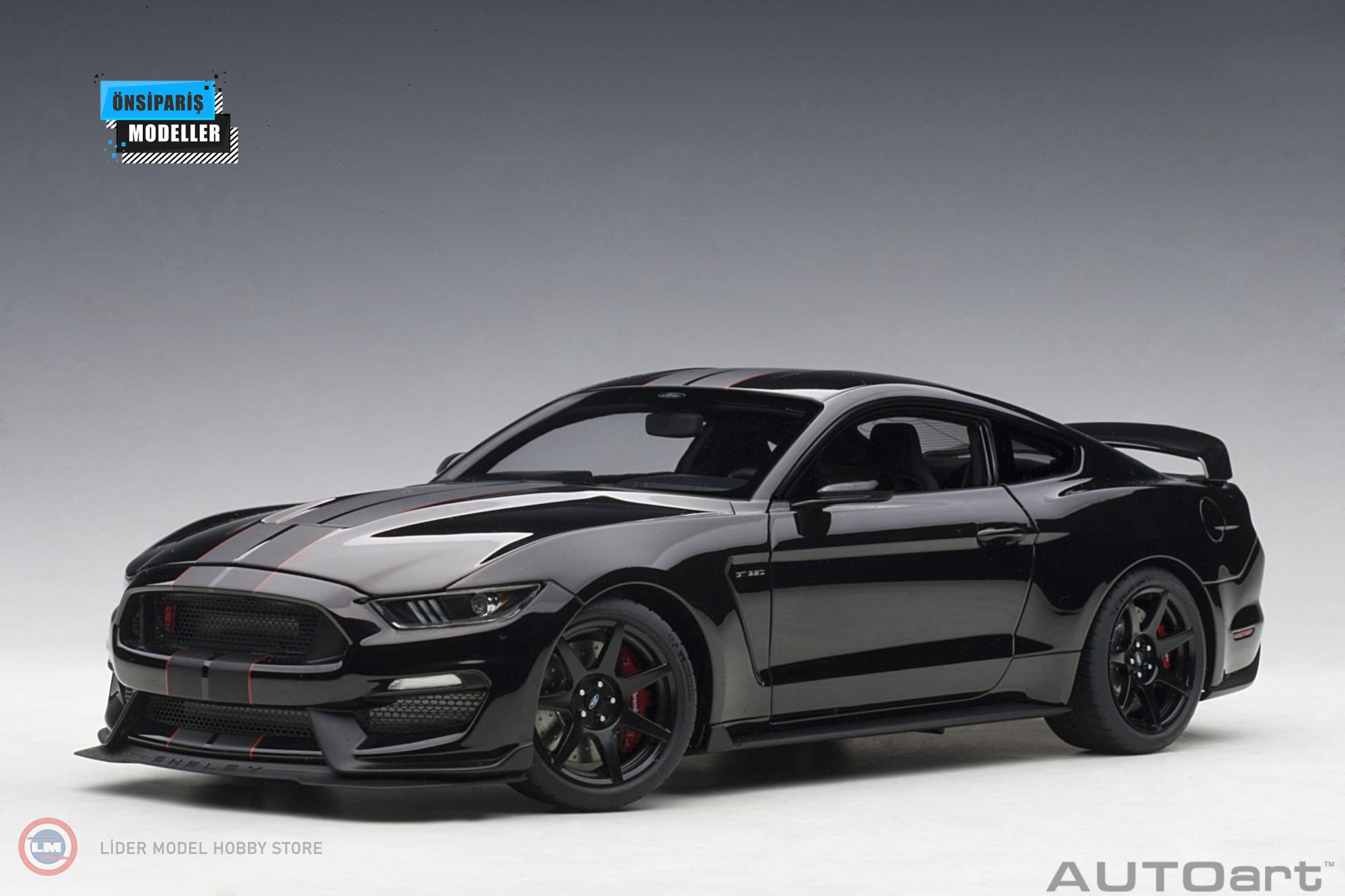 1:18 Ford Mustang Shelby GT-350R Siyah