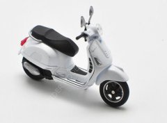 1:18 2017 Vespa GTS 125CC