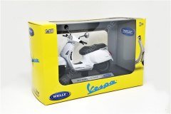 1:18 2017 Vespa GTS 125CC