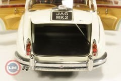1:18 Model Icon 1962 Jaguar Mark II 3.8 RHD