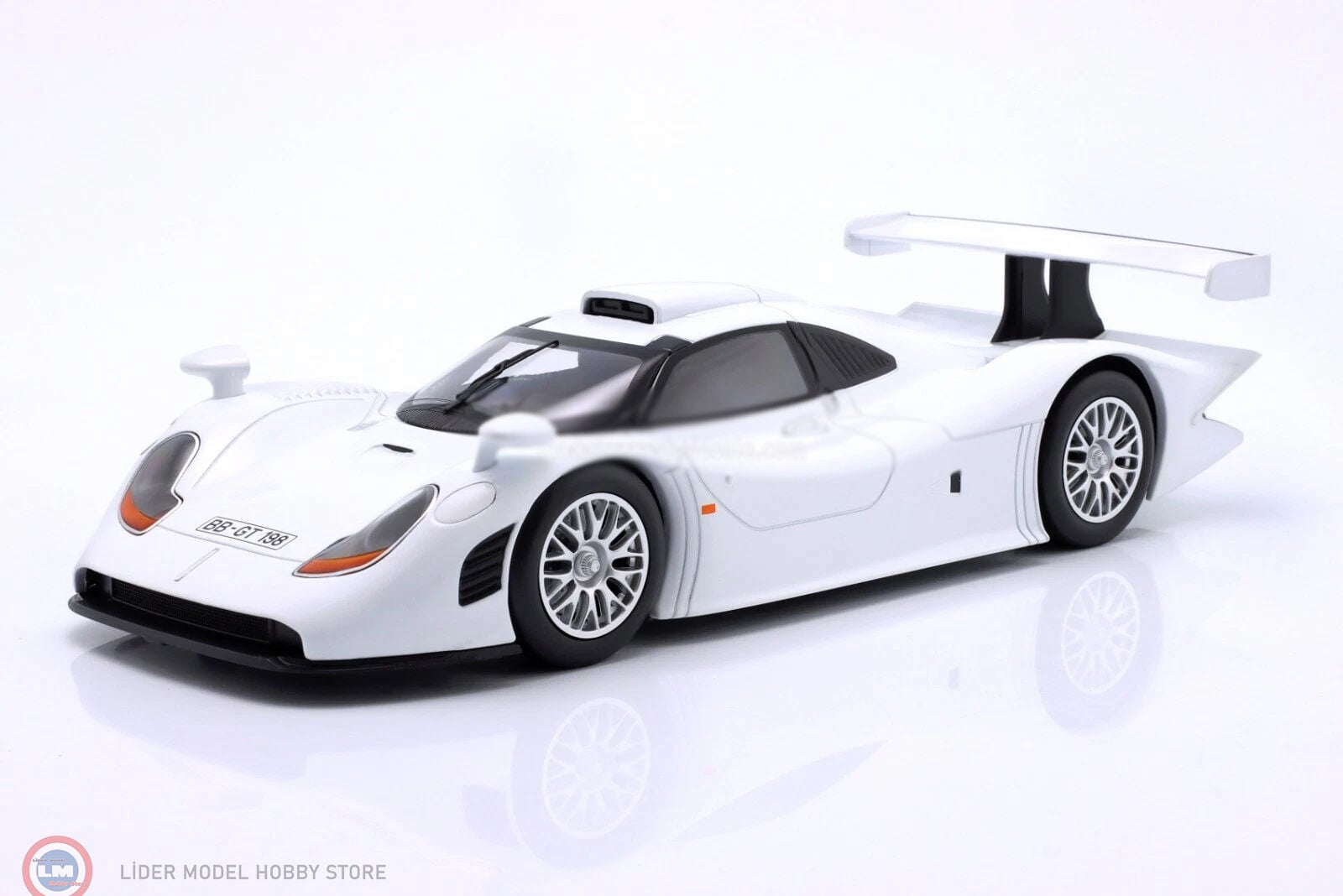 1:18 WERK83 1998 Porsche 911 GT1 Street Version