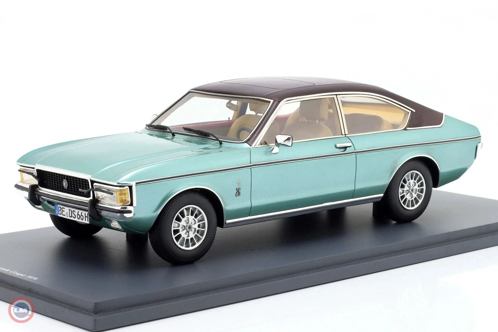 1:18 Schuco 1972 Ford Granada Coupe
