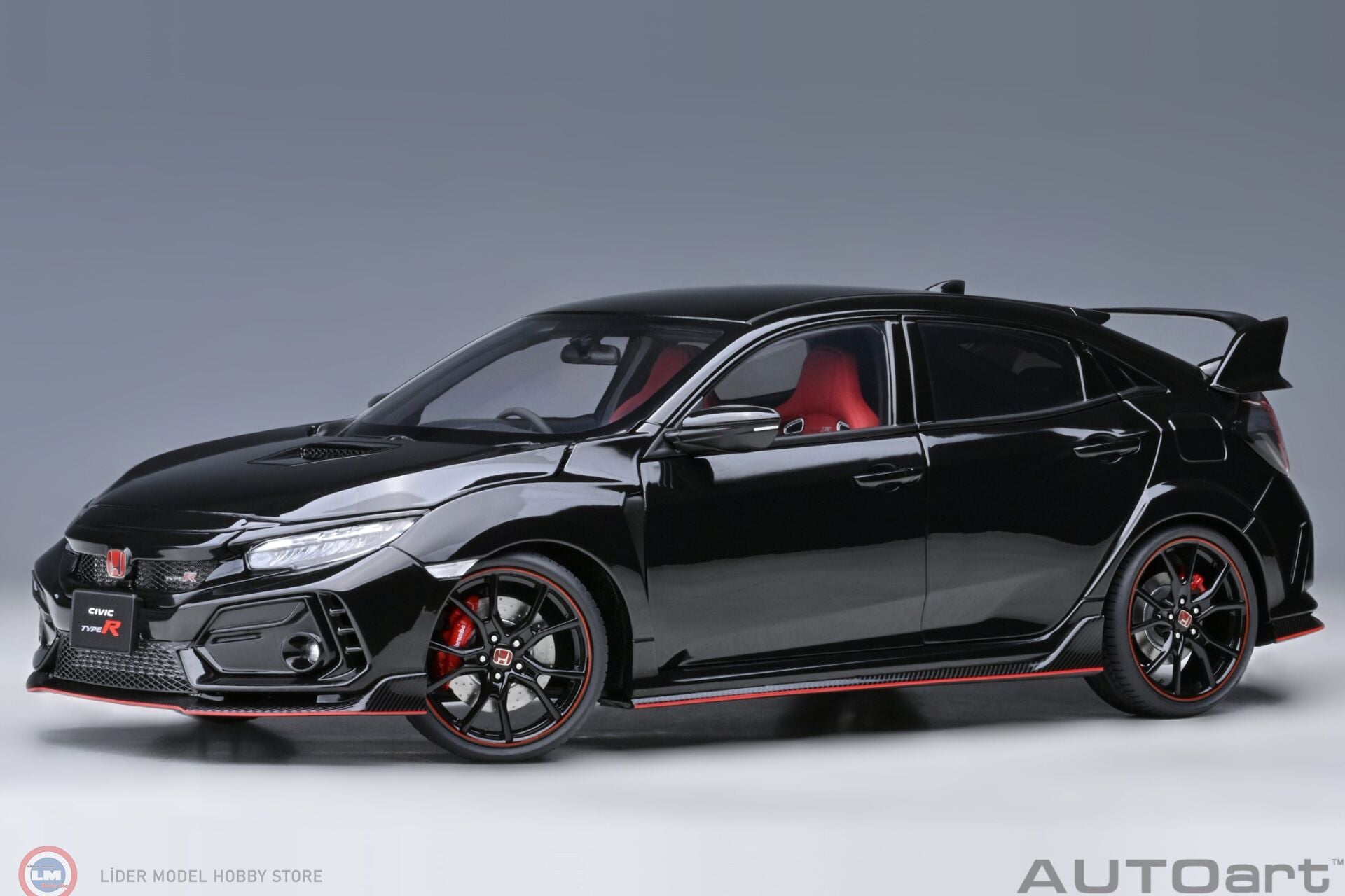 1:18 Autoart 2021 Honda Civic Type R (FK8) (crystal black pearl)