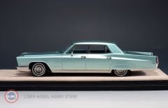 1:43 1968 Cadillac Fleetwood Sixty Special silverpine green