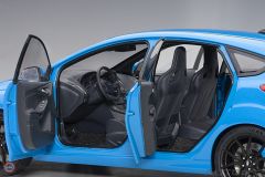 1:18 2016 Ford Focus RS Mavi