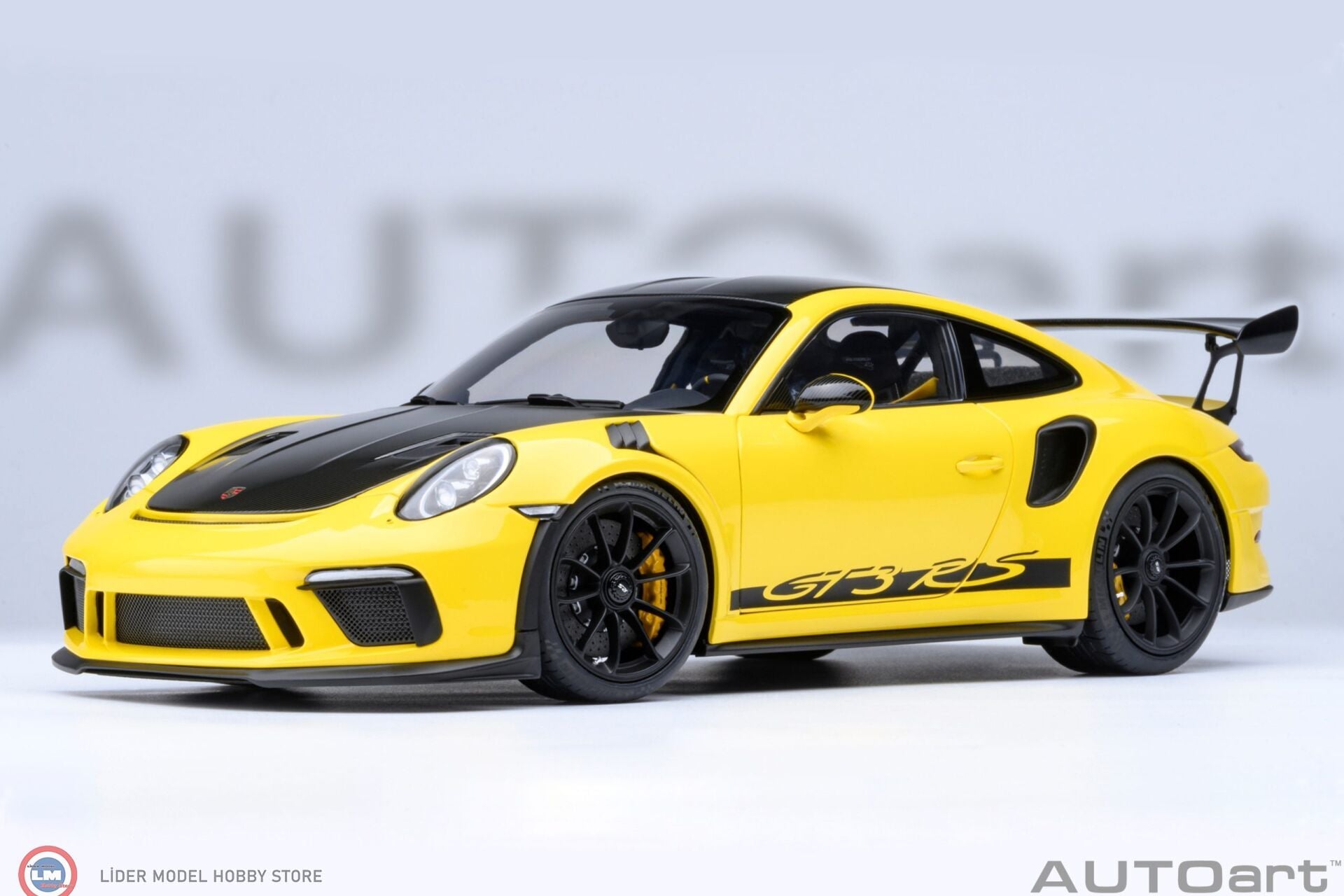 1:18 Autoart 2017 Porsche 911 (991.2) GT3 RS Weissach Package  Racing Yellow