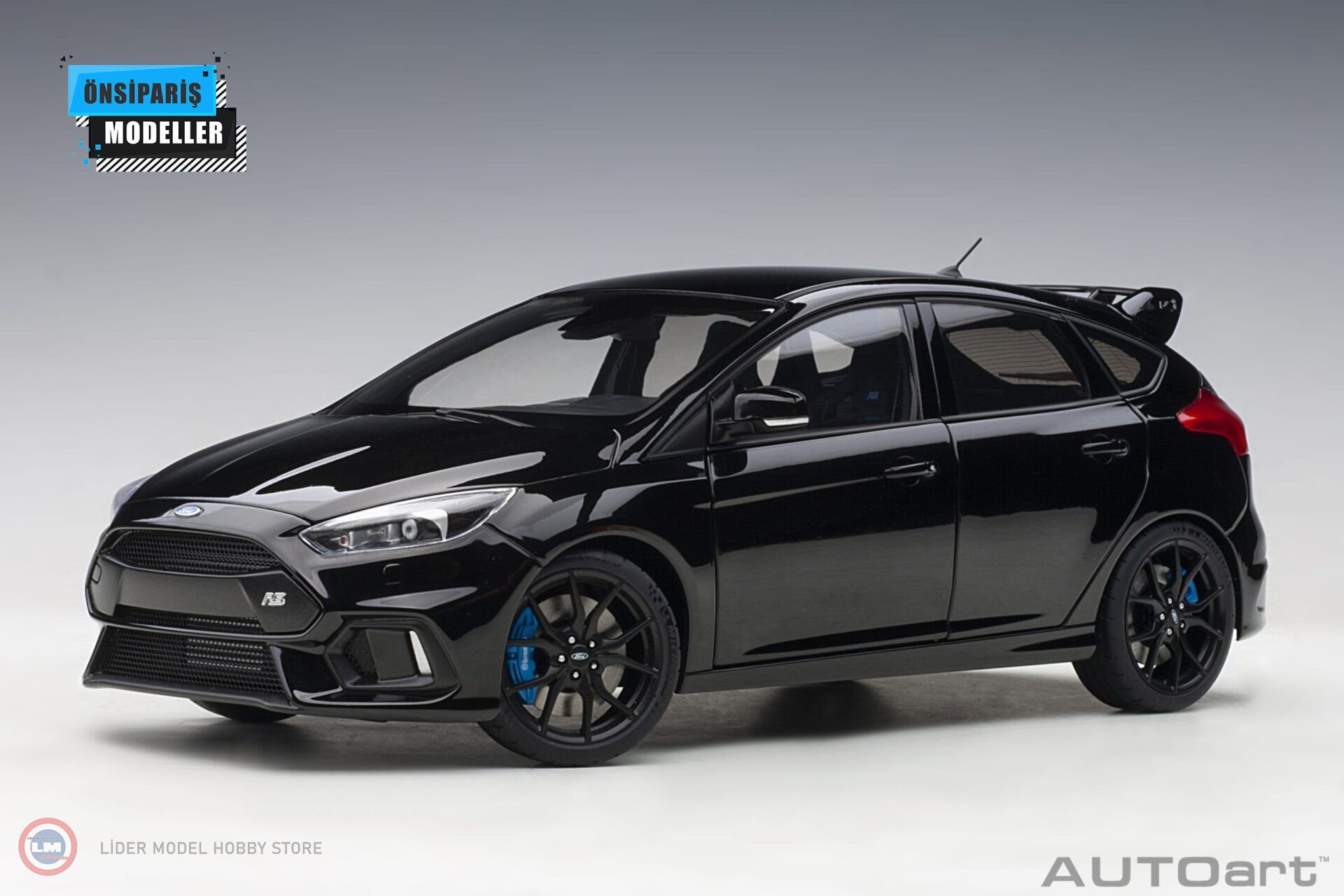 1:18 2016 Ford Focus RS Siyah