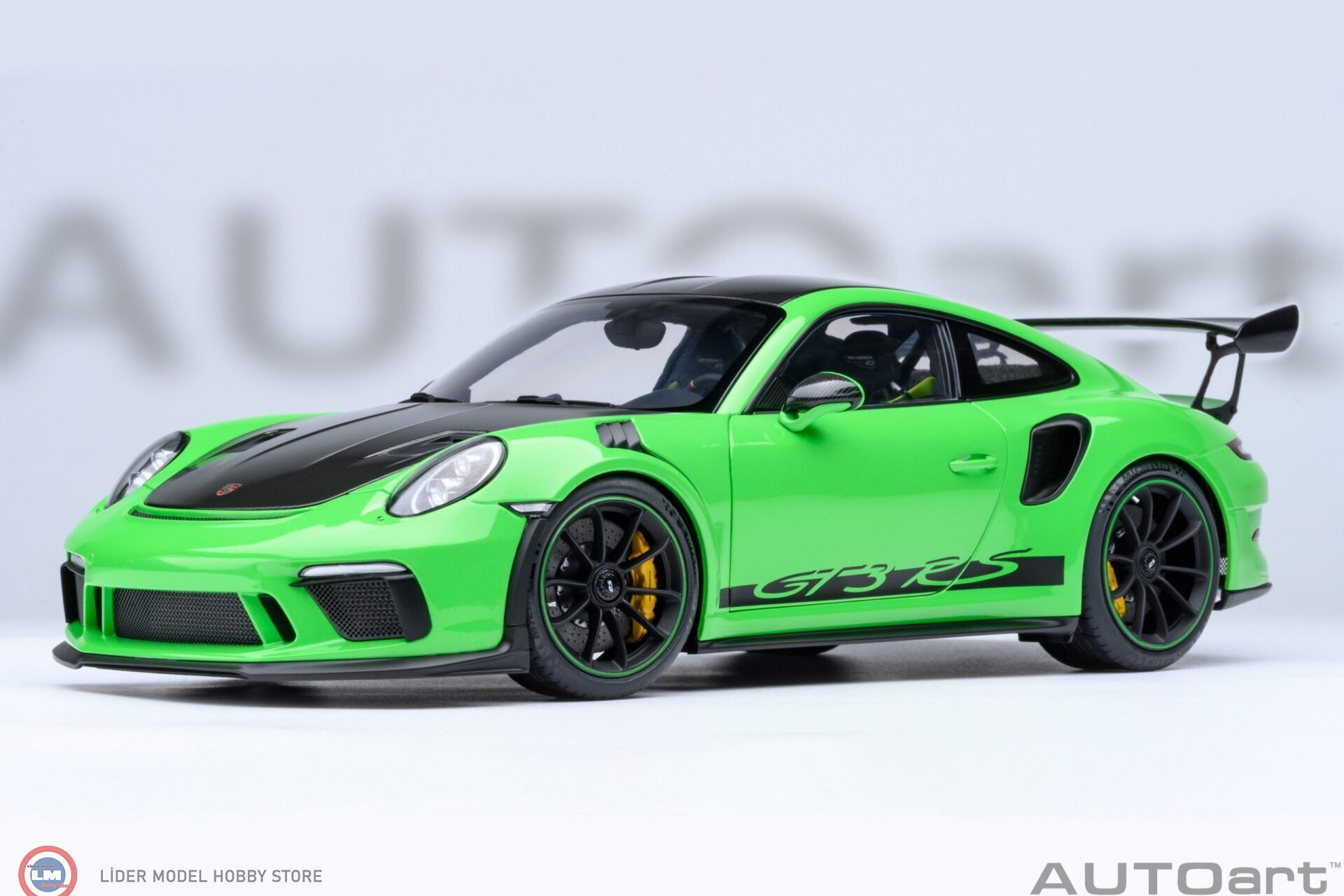 1:18 Autoart 2017 Porsche 911 (991.2) GT3 RS Weissach Package (Lizard Green)