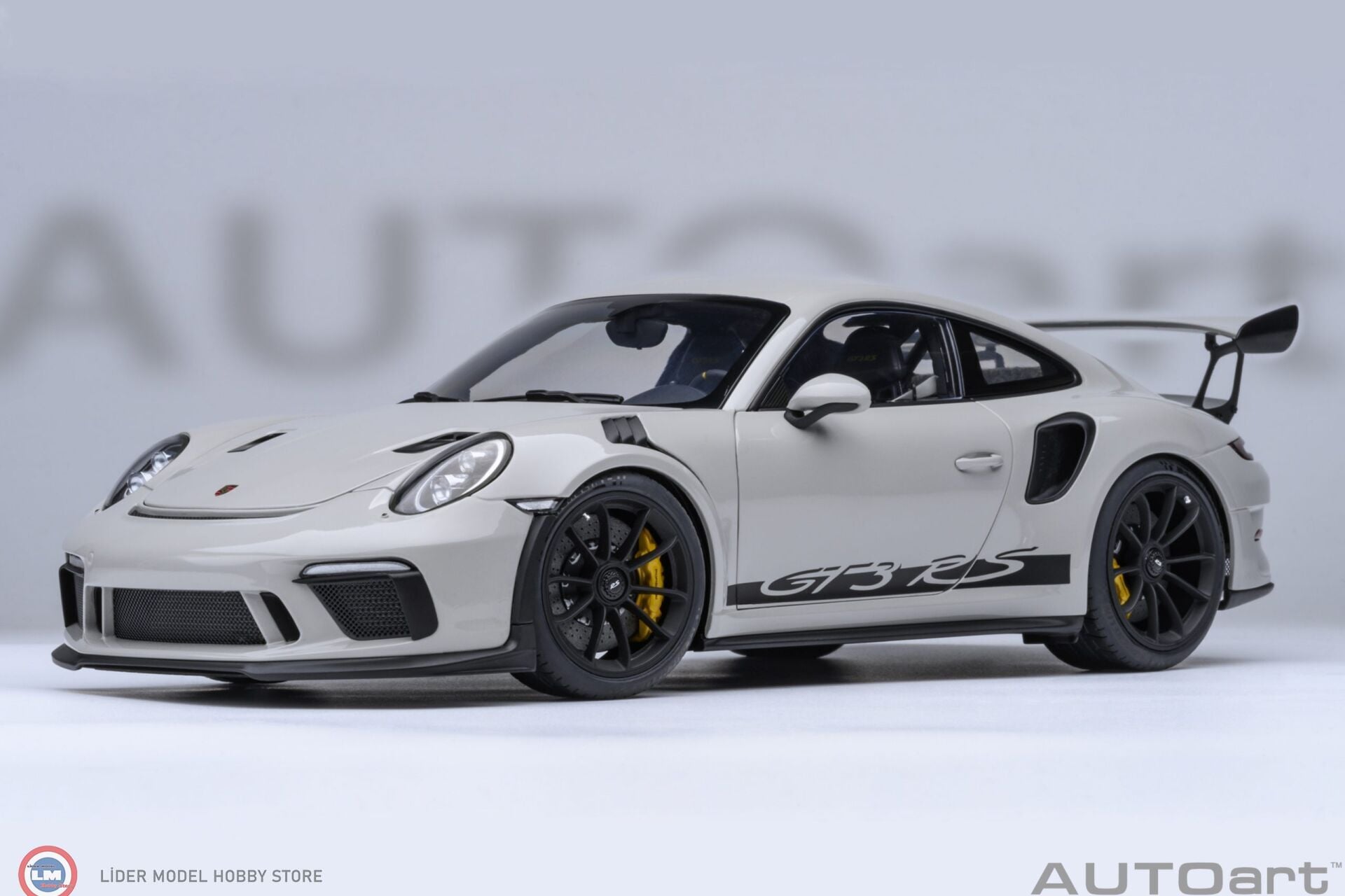 1:18 Autoart 2017 Porsche 911 (991.2) GT3 RS (Crayon)