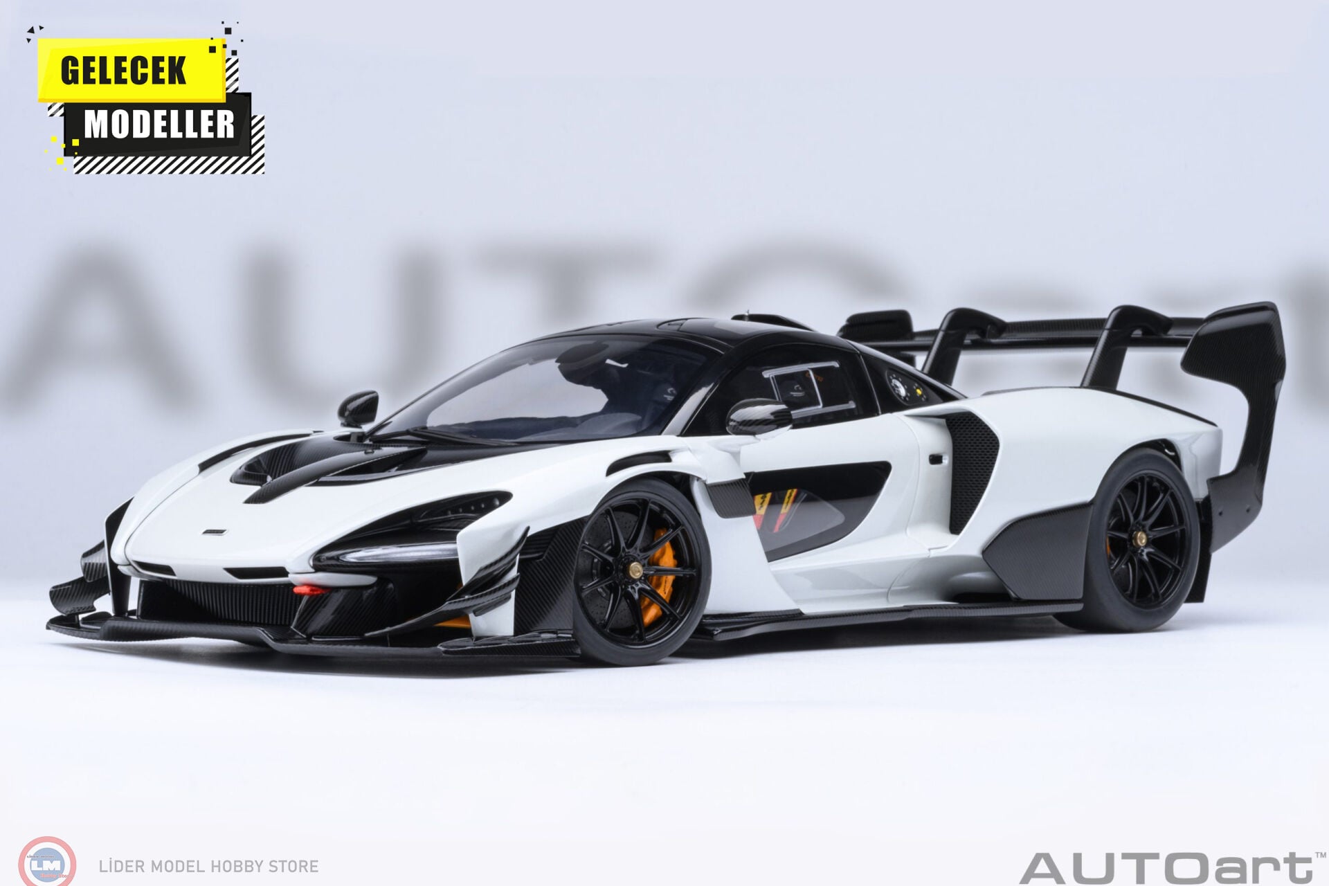 1:18 Autoart 2019 Mclaren SENNA GTR - SILICA WHITE