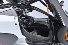 1:18 Autoart 2019 Mclaren SENNA GTR - SILICA WHITE