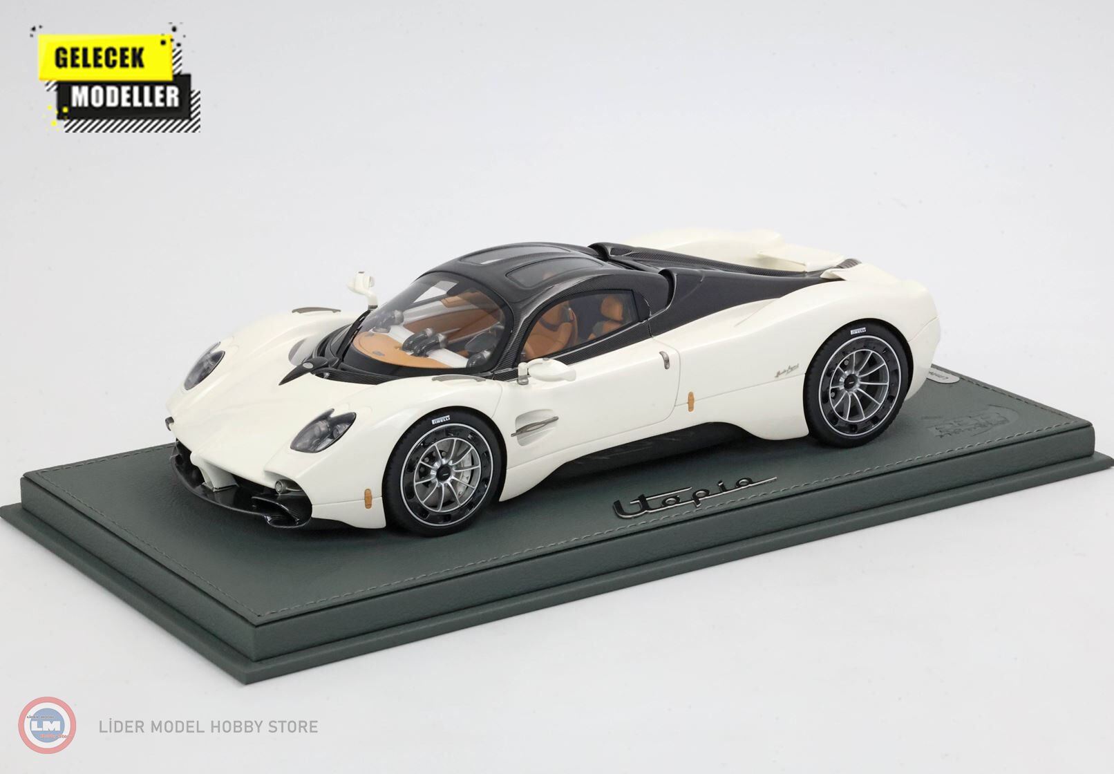 1:18 BBR 2023 Pagani Utopia Pearl White