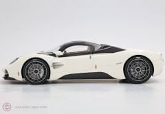 1:18 BBR 2023 Pagani Utopia Pearl White