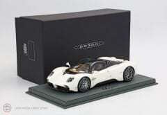 1:18 BBR 2023 Pagani Utopia Pearl White