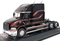 1:43 2000 Mack Vision