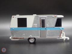1:64 1961 Holiday House