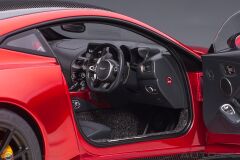 1:18 Autoart 2019 Aston Martin Vantage - Hyper Red