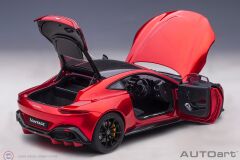 1:18 Autoart 2019 Aston Martin Vantage - Hyper Red
